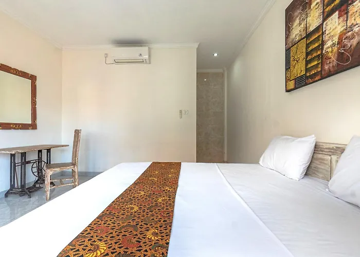 Quarto em Acomodações Particulares Azalea & *