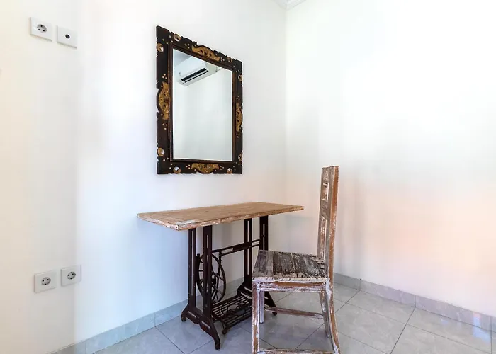 Azalea & Quarto em Acomodações Particulares Canggu